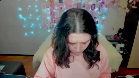 Kate online show from 04/08/26, 01:38