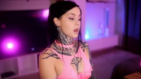 acid_pie online show from 10/31/25, 06:53