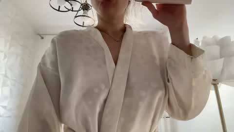Melanie online show from 07/12/26, 03:58