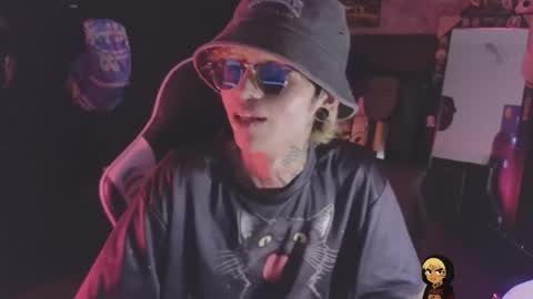 Snapshot of acidmilo chatting on 05/25/26, 11:11 Acid Milo online show from 05/25/26, 11:11