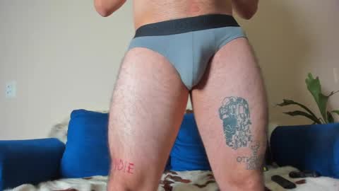 Snapshot of ackerman_eren_ chatting on 01/20/25, 06:32 R. online show from 01/20/25, 06:32