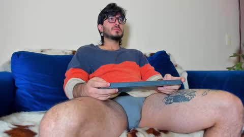 Snapshot of ackerman_eren_ chatting on 01/29/25, 11:20 R. online show from 01/29/25, 11:20