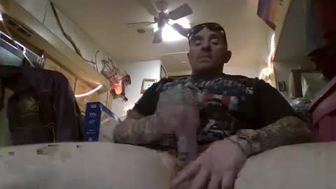 Snapshot of act_right_dub420 chatting on 01/04/25, 03:28 act_right_dub420 online show from 01/04/25, 03:28