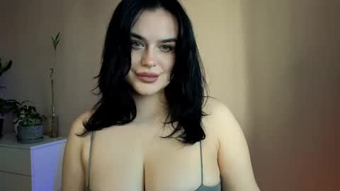 my inst   love inside 17 online show from 02/16/25, 01:49