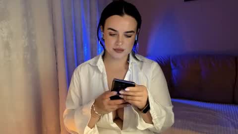 Snapshot of actavia_rose chatting on 06/21/26, 10:12 my inst love inside 17 online show from 06/21/26, 10:12