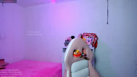 Snapshot of activistfreedom chatting on 09/20/25, 02:12 Helena online show from 09/20/25, 02:12