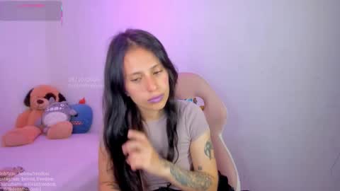 Snapshot of activistfreedom chatting on 10/28/25, 03:58 Helena online show from 10/28/25, 03:58