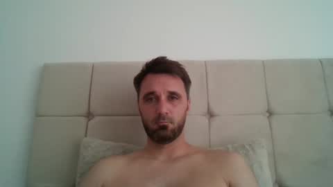 Snapshot of ad14n chatting on 09/22/25, 09:22 ad14n online show from 09/22/25, 09:22