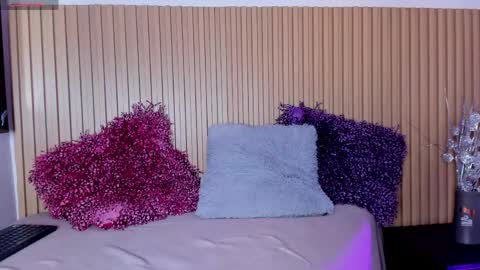        online show from 04/12/26, 01:16