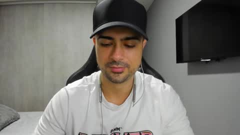 adam clarke online show from 03/04/25, 04:17