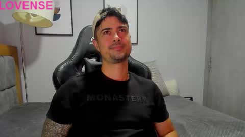 adam clarke online show from 09/25/25, 05:44