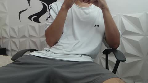 Snapshot of adam_evehotroom chatting on 01/29/25, 04:52 adam_evehotroom online show from 01/29/25, 04:52
