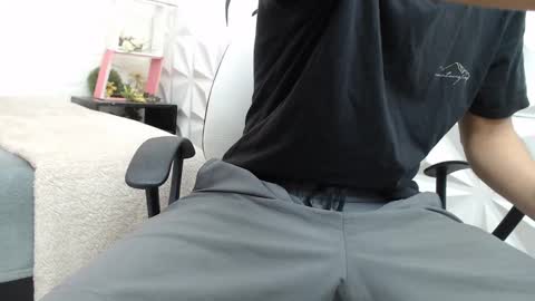 Snapshot of adam_evehotroom chatting on 02/23/25, 09:26 adam_evehotroom online show from 02/23/25, 09:26