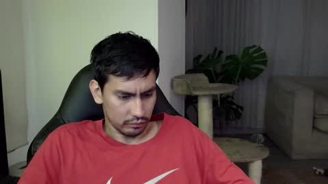 Snapshot of adam_evehotroom chatting on 10/17/25, 04:26 adam_evehotroom online show from 10/17/25, 04:26