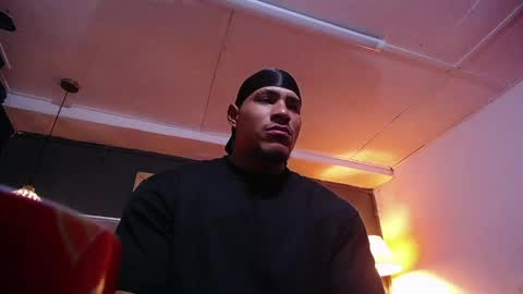 adam_fit19cm online show from 04/20/26, 02:09