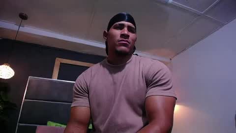 adam_fit19cm online show from 05/31/26, 02:13