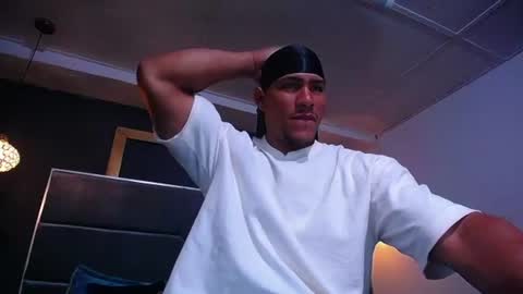 Snapshot of adam_fit19cm chatting on 07/04/26, 01:50 adam_fit19cm online show from 07/04/26, 01:50