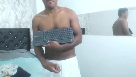 adam_morgan2 online show from 09/13/25, 07:57