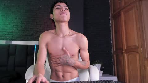 Snapshot of adam_piarse chatting on 12/26/24, 11:03 adam_piarse online show from 12/26/24, 11:03