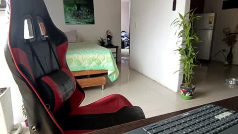 Adam Valencia online show from 04/11/26, 03:05