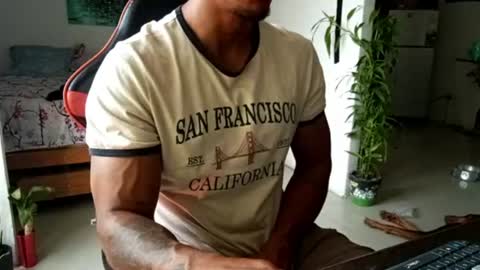 Adam Valencia online show from 07/08/26, 03:27