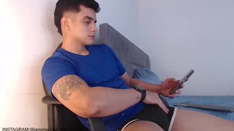 Hello guys excuse my absence I will be absent for several days for health reasons I hope you understand thank you very much. online show from 02/04/26, 05:24