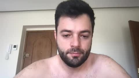 Snapshot of adamagreen99 chatting on 07/18/26, 10:41 Alberto online show from 07/18/26, 10:41