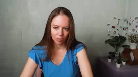 Snapshot of adamais_ chatting on 06/22/26, 02:46 adamais_ online show from 06/22/26, 02:46
