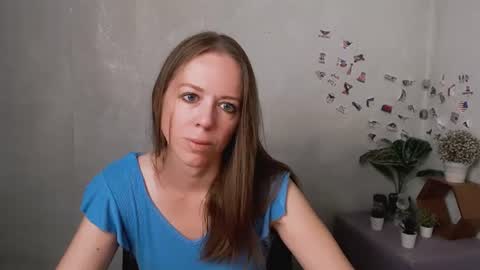 Snapshot of adamais_ chatting on 06/25/26, 02:44 adamais_ online show from 06/25/26, 02:44