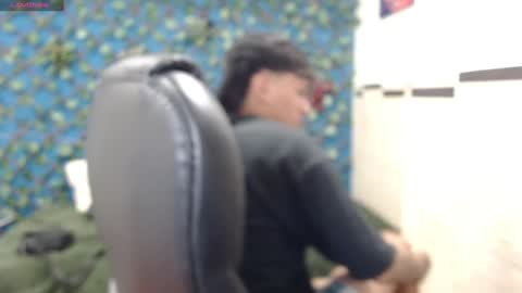 Snapshot of adamcoox chatting on 12/24/24, 04:33 Adam online show from 12/24/24, 04:33