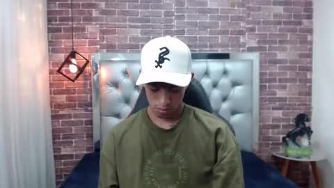 Snapshot of adamcoox chatting on 03/02/25, 04:39 Adam online show from 03/02/25, 04:39