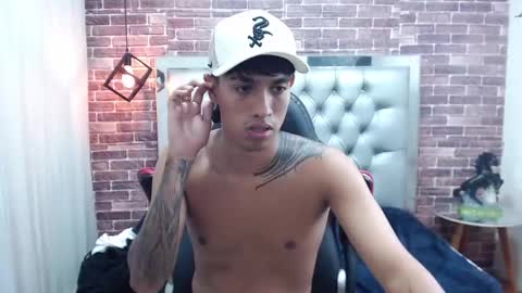 Snapshot of adamcoox chatting on 03/06/25, 07:14 Adam online show from 03/06/25, 07:14