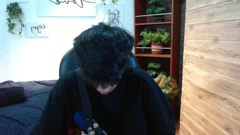 Snapshot of adamcoox chatting on 05/17/26, 12:41 Adam online show from 05/17/26, 12:41