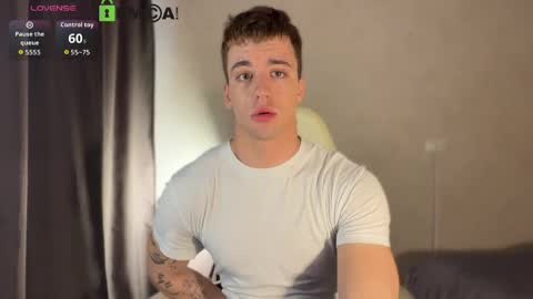 Snapshot of adampolerno chatting on 04/25/26, 03:20 Hi Im Adam Glad to see u here 3 And its my first day online show from 04/25/26, 03:20
