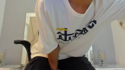 Adams Bobby online show from 11/05/25, 12:05