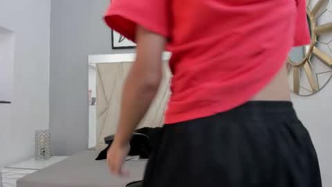 Adams Bobby online show from 12/05/25, 11:41