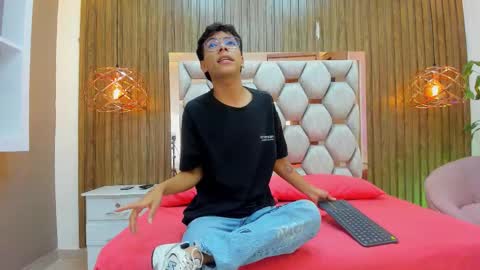 Adams Bobby online show from 01/18/26, 11:36