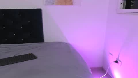 ADAMS Y NIKI online show from 12/17/24, 11:16