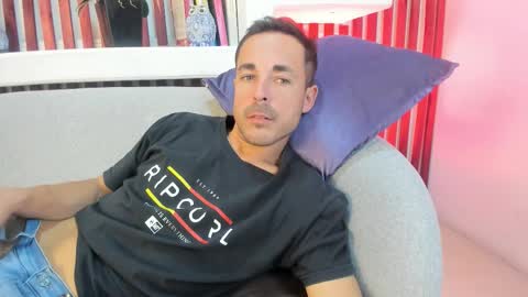 Im Adams Sanz online show from 02/05/26, 07:07