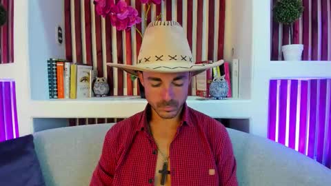 Im Adams Sanz online show from 02/07/26, 07:17