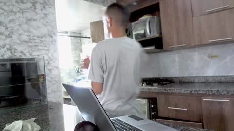 eva online show from 12/04/24, 08:29