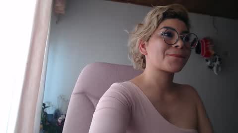 adan_romanoff online show from 05/19/26, 04:57