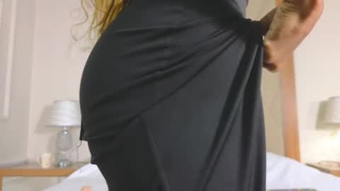 Snapshot of adarasmiith chatting on 12/29/24, 02:10 adarasmiith online show from 12/29/24, 02:10