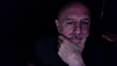 add_me_2 online show from 11/18/25, 04:39