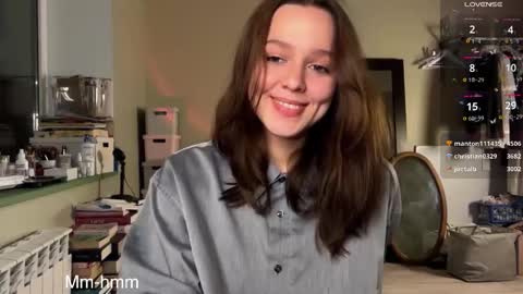 Snapshot of addy_moon chatting on 11/05/25, 04:51 Addy online show from 11/05/25, 04:51