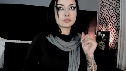 Snapshot of adeelinee chatting on 04/25/26, 07:44 Ade online show from 04/25/26, 07:44
