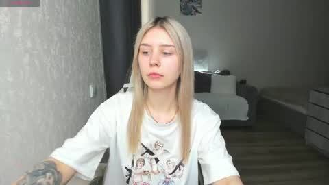 Adel online show from 04/27/26, 05:27
