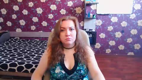 Snapshot of adel_redhead_ chatting on 02/11/25, 10:37 Adel online show from 02/11/25, 10:37