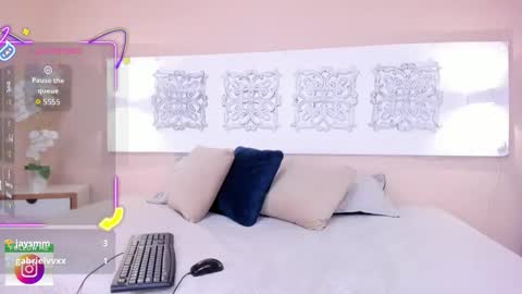 Adela Worsth online show from 12/18/25, 07:53