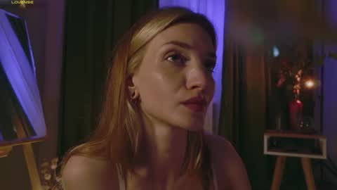Snapshot of adelaidegilber_ chatting on 07/29/26, 07:23 Adel online show from 07/29/26, 07:23